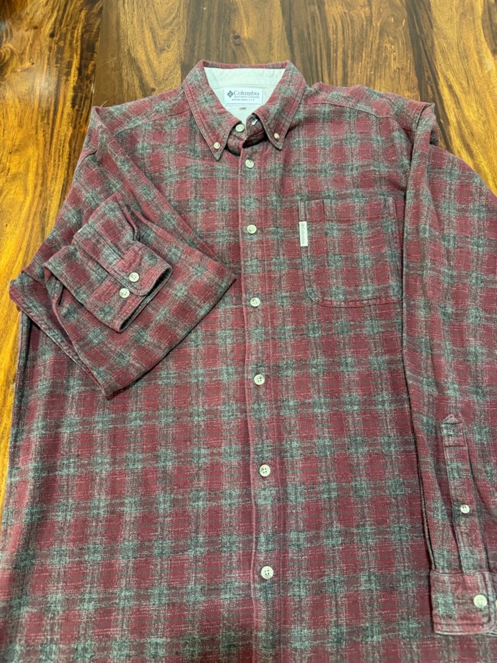 Columbia L Men's VTG Y2K Burgundy and Gray Plaid Button-Down Shirt